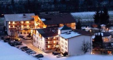 Hotel Landgut Zapfenhof Zellbergeben Exterior photo